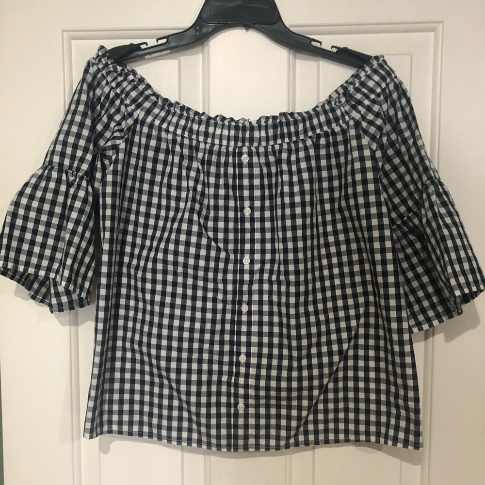Abercrombie & Fitch Off The Shoulder Top